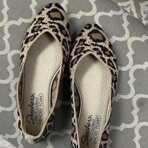 Skechers Women's Animal Print Flats
